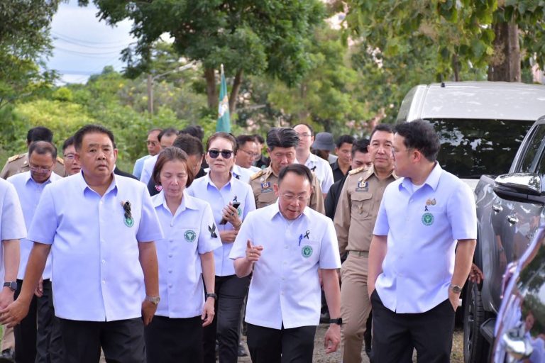 นพ.สมฤกษ์ จึงสมาน ปลัดสธ. เข้าดูพื้นที่โครงการจัดตั้ง โรงพยาบาลศูนย์พุทธมหาธรรมราชา ซึ่งจะเป็นโรงพยาบาลศูนย์พลัส ระดับ Premium+ ขนาด 500 เตียง